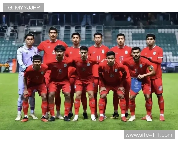 痛风困扰下的足球运动员如何克服疾病重返赛场的励志故事